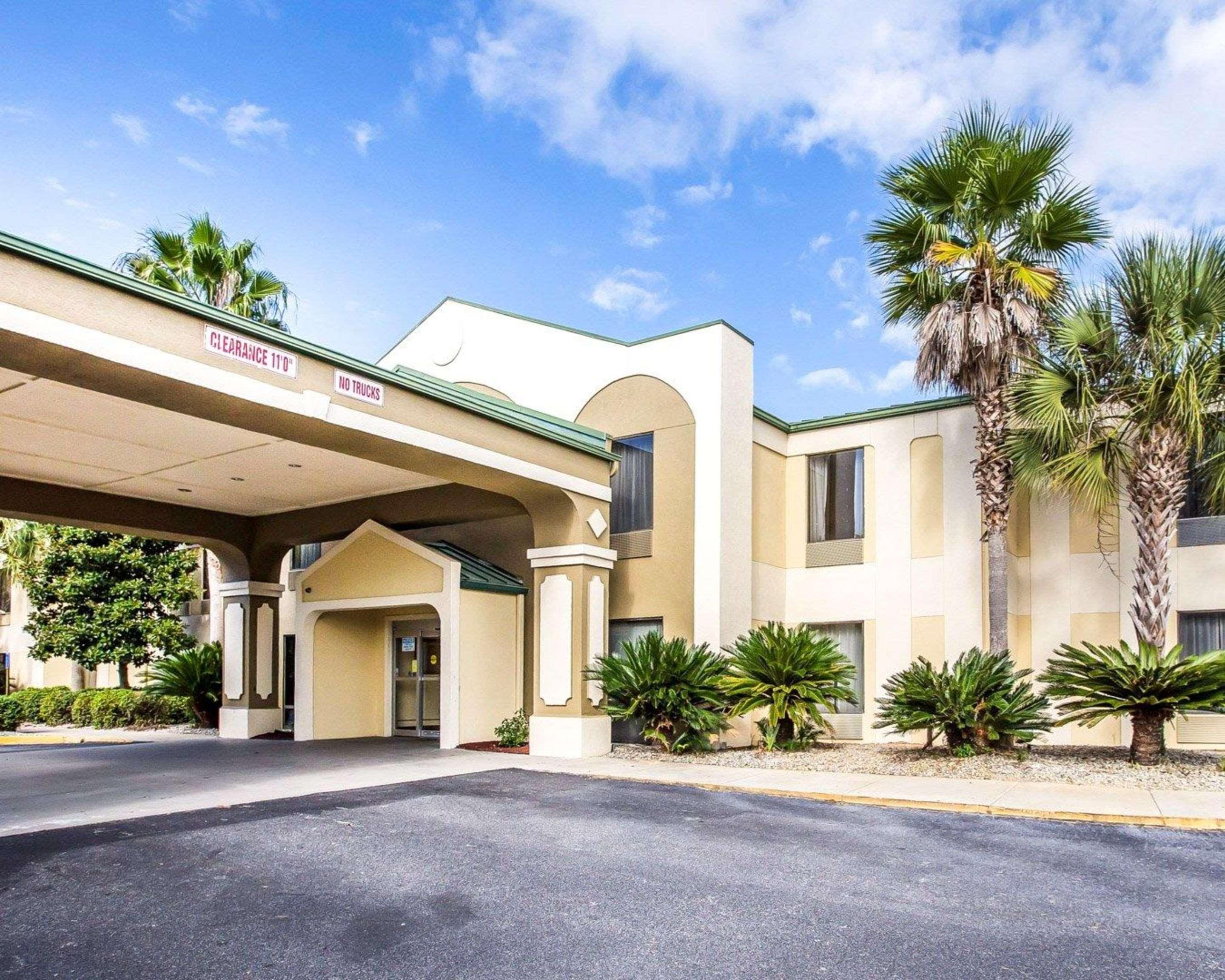 Quality Inn Darien-North Brunswick Exterior photo