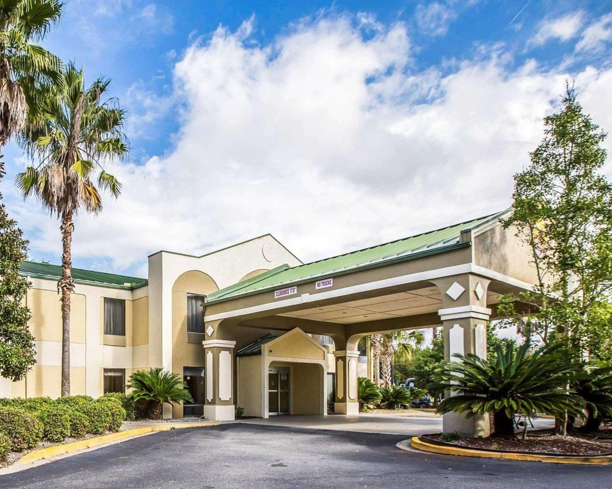 Quality Inn Darien-North Brunswick Exterior photo